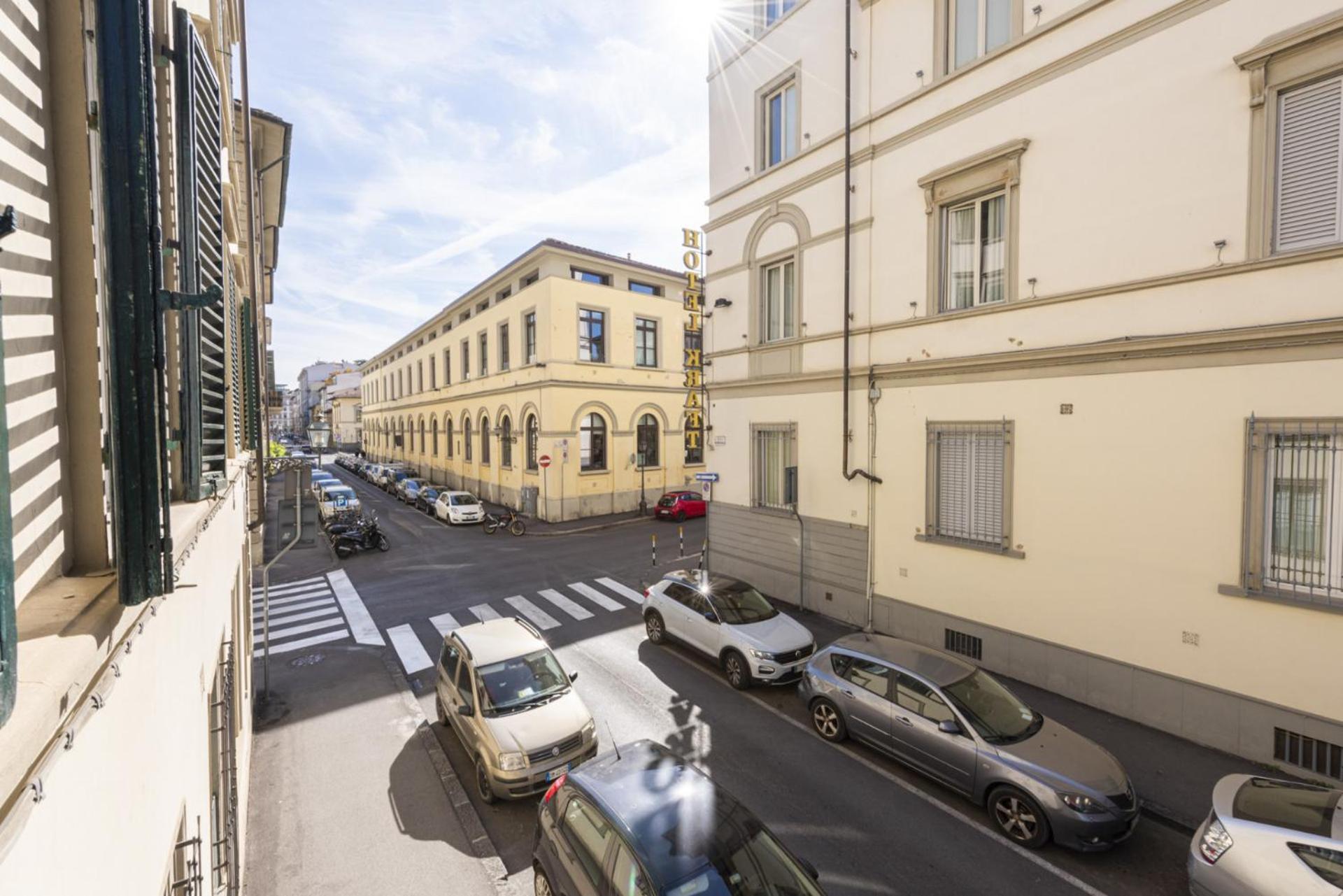 Apartment Rucellai 1bd Florence